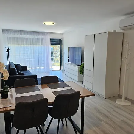 Pearl Dingi Апартаменты Шиофок